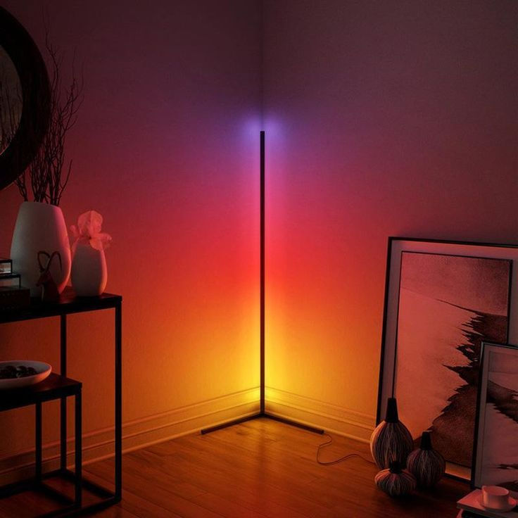 luminária de piso quarto de casal colorida